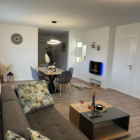 Apartment Lux Lucis *