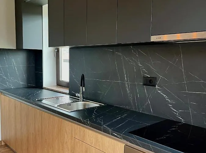 شقة Lux Lucis ليفنو