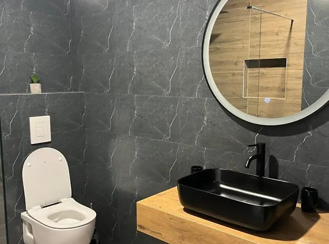 شقة Lux Lucis ليفنو