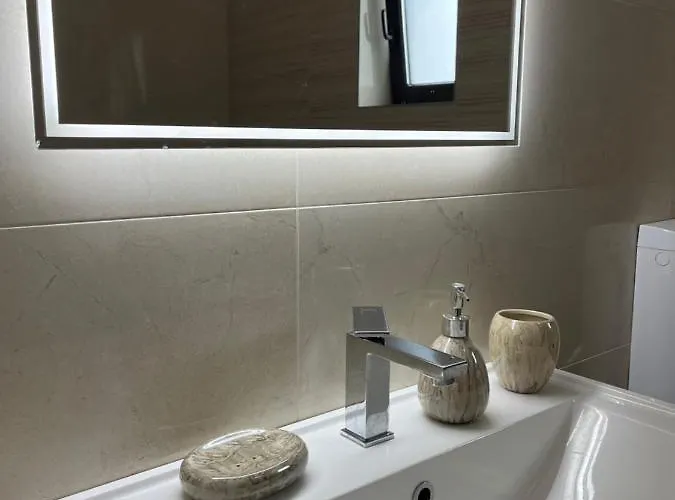 Lux Lucis * ليفنو