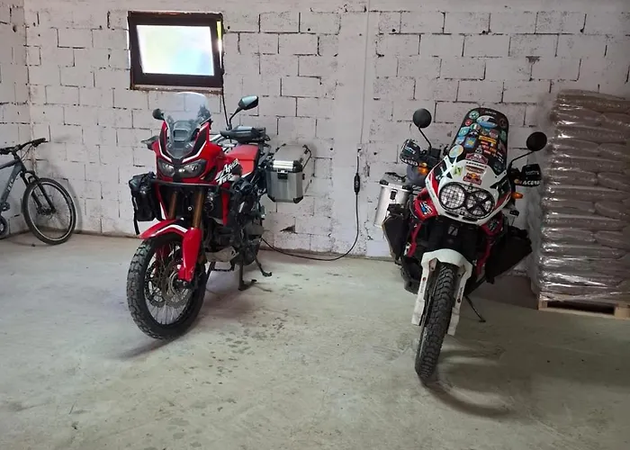 Lux Lucis ليفنو